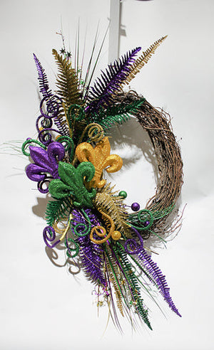 DIY Mardi Gras Fleur de Lis Grapevine Wreath