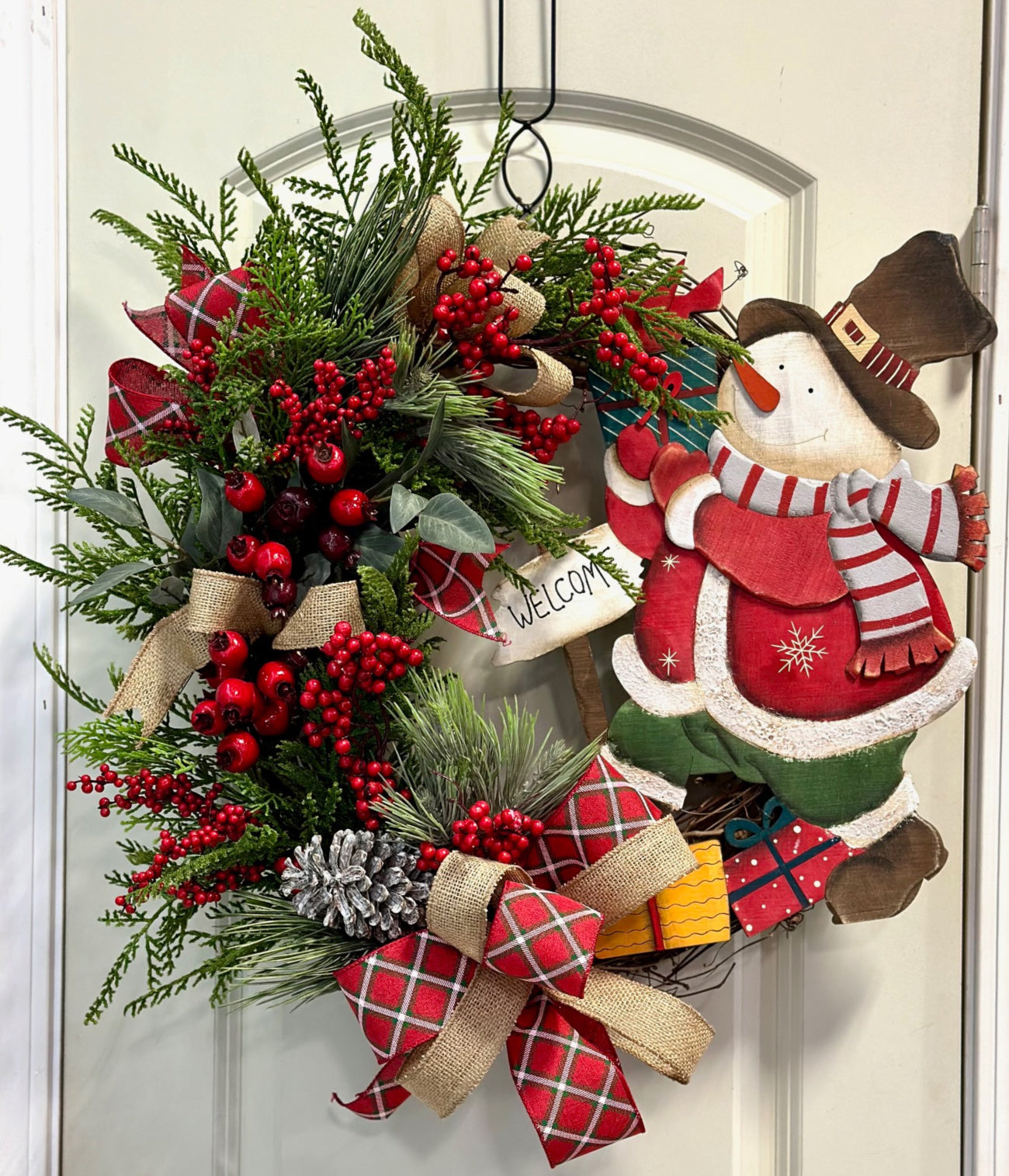 DIY Rustic Snowman Grapevine Wreath – Ellis Home & Garden