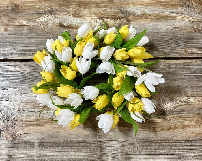 18" White & Yellow Tulip Wreath